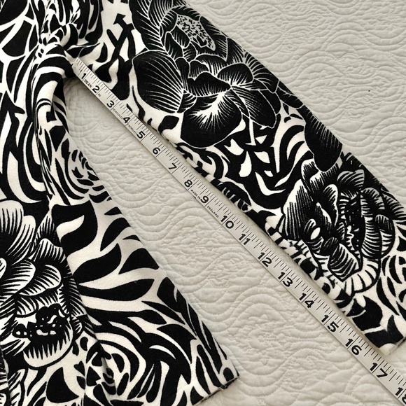 Pierri New York Floral Beaded Cardigan Sweater - Picture 11 of 15